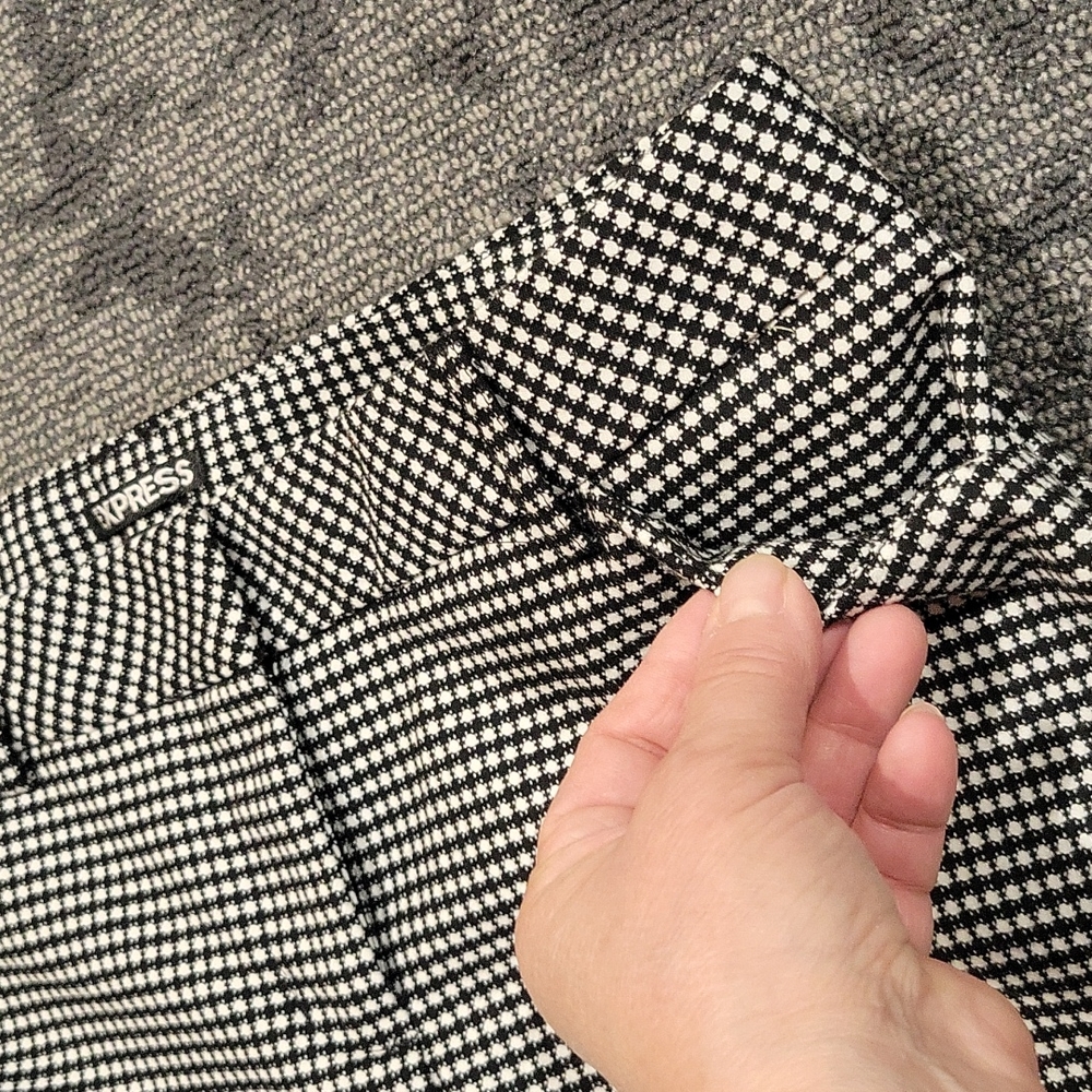 Express Pants - Picture 5 of 12